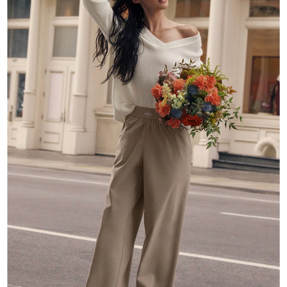 ALO Suit Up Trouser - Picture 2 of 2